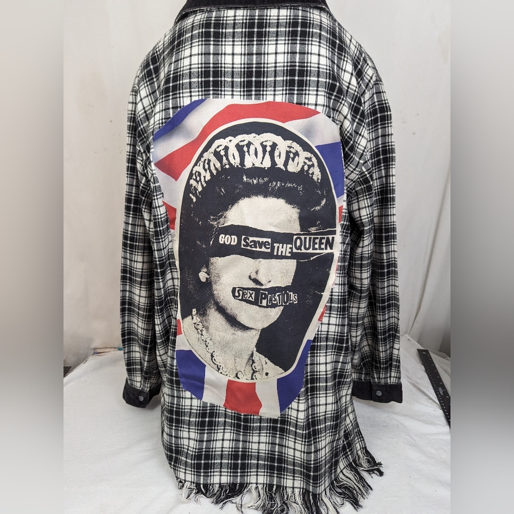 Sex Pistols God Save The Queen B&W Flannel Front Button Shirt w/Fringe XL - Picture 9 of 15